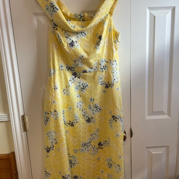 Calvin Klein Dress - Picture 13 of 13